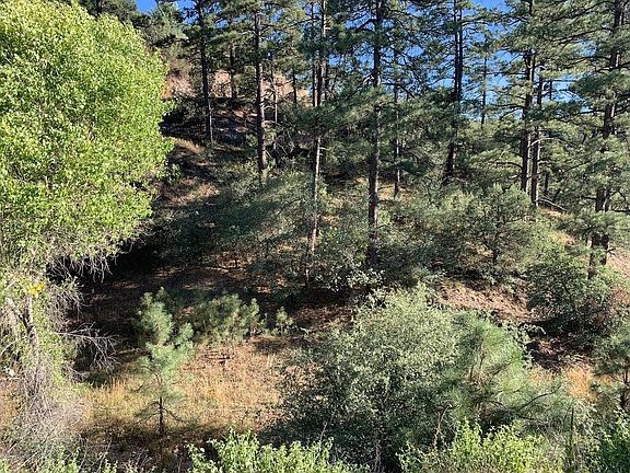 2nd image of 2300 Loma Vista Dr