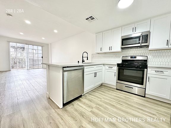 2nd image of 621 N Bronson Ave #205A