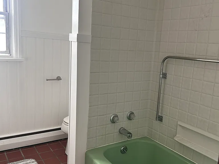 1346 Jefferson Ave #2 — Photo 12