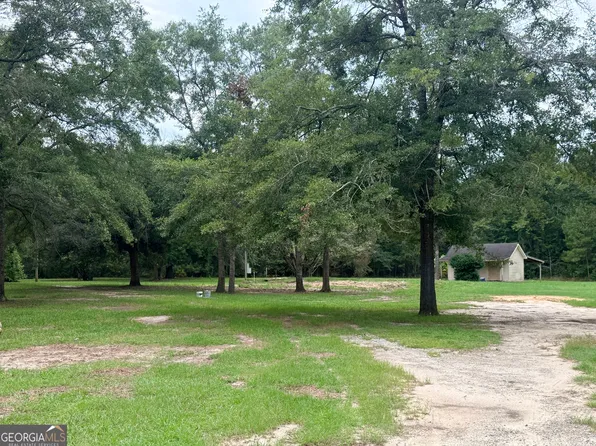 1198 Horse And Buggy Ln, Brooklet, GA 30415