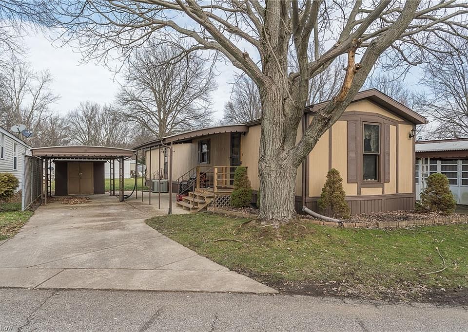 1st image of 18 Flagler Dr #18