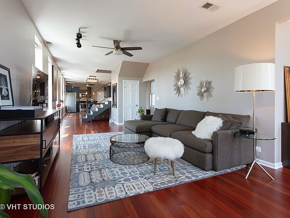 4th image of 1530 N Throop St Unit 3