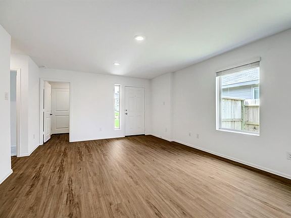 4th image of 19439 Villa Mesa Dr