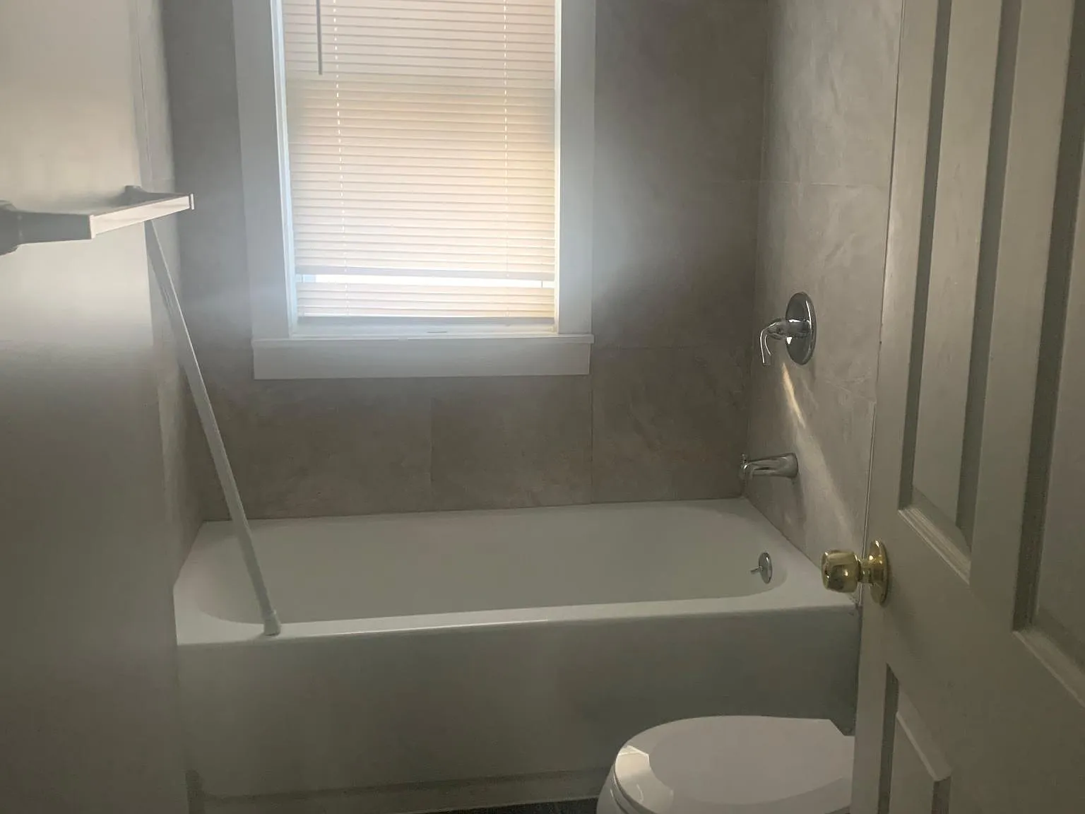 192 Maple St — Photo 3