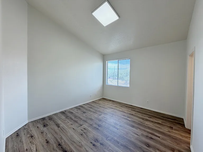 1105 Meadowlark Way SE #C — Photo 11