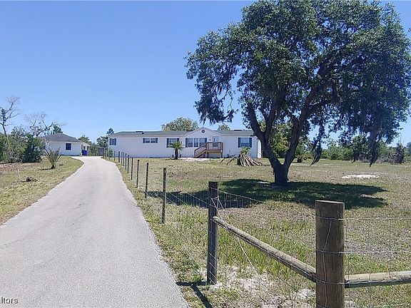 3rd image of 85 Recreation Dr