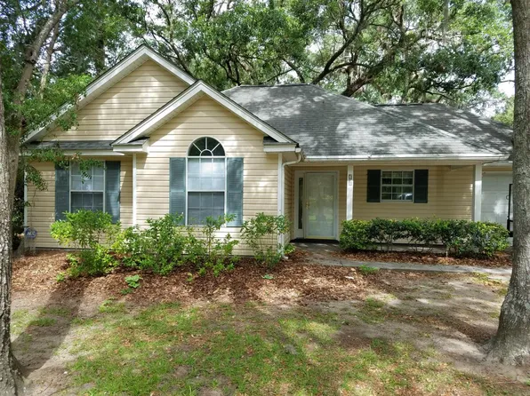 25 Ashley Dr, Beaufort, SC 29907
