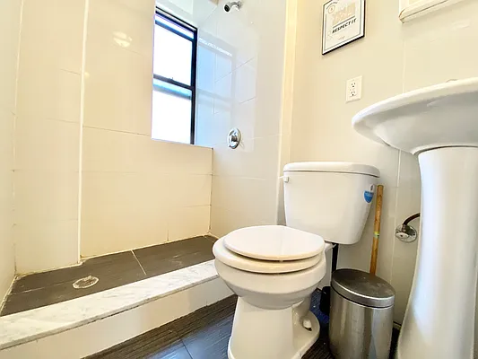 Rented by Highline Residential | media 27