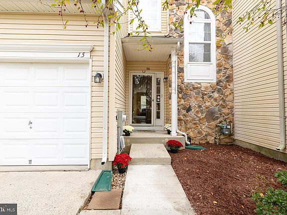 4th image of 15 Wyndham Ct