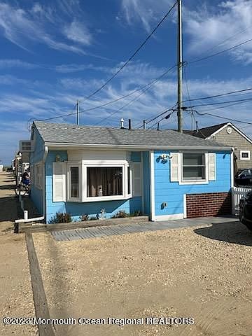 1st image of 31 E Kingfisher Way
