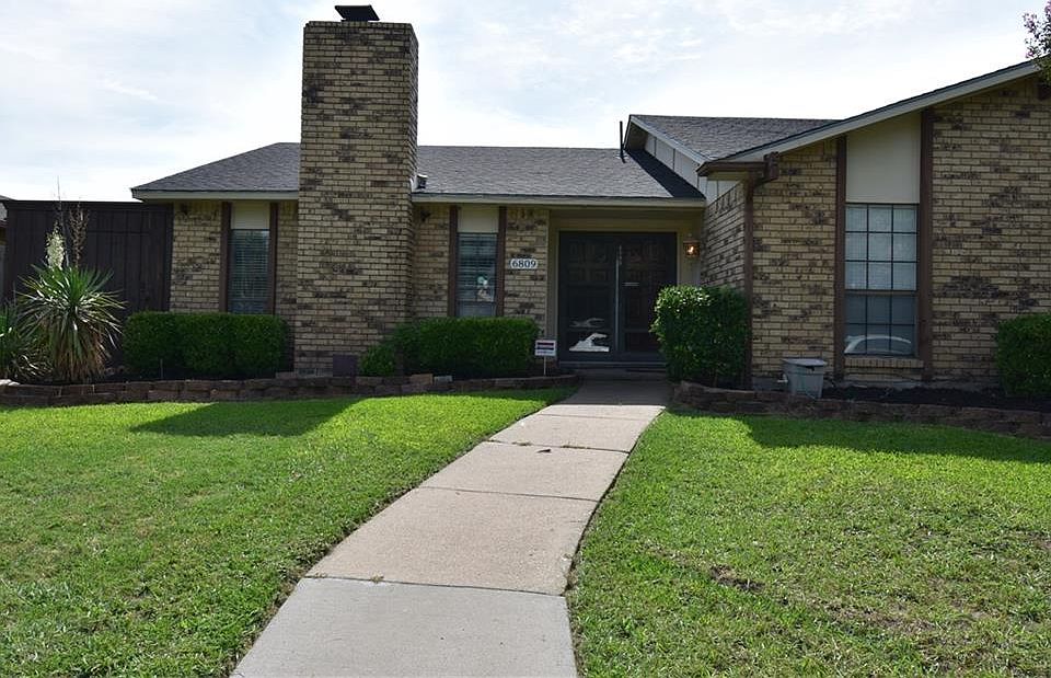 1st image of 6809 Curry Dr