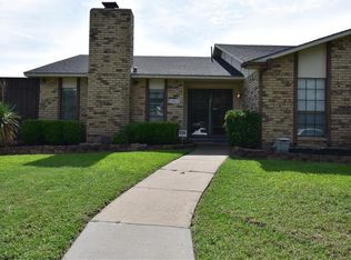6809 Curry Dr, The Colony, TX 75056