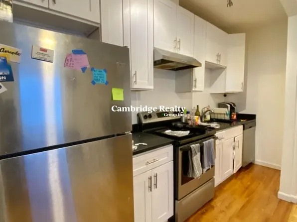 13 Higgins St, Allston, MA