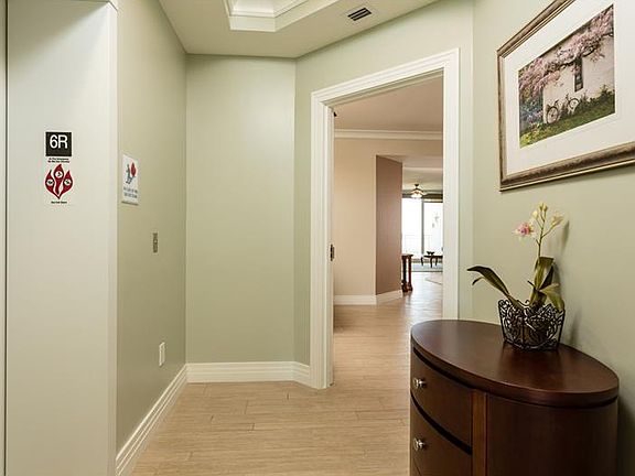 2nd image of 1325 Snell Isle Blvd NE Unit 603