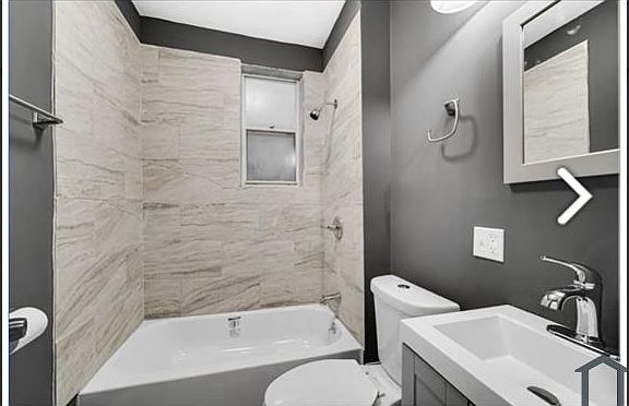 4th image of 8938 S Exchange Ave Unit 3