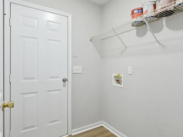 349 Clearlake Dr — Photo 26