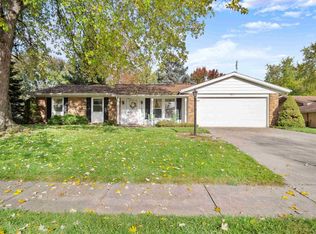 7511 Valley Meadows Dr, Fort Wayne, IN 46815