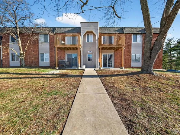 5766 Westphalia Ln APT B, Saint Louis, MO 63129