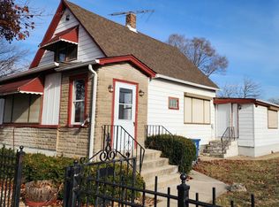 15255 4th Ave, Phoenix, IL 60426