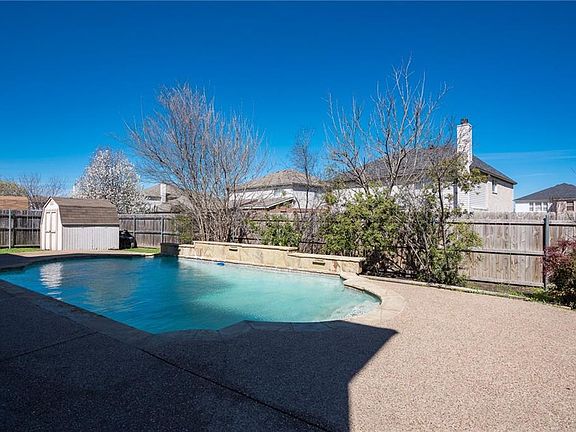 5th image of 2211 Delaford Dr