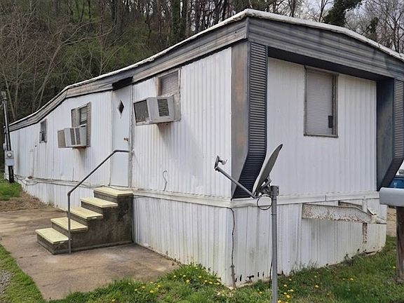 2nd image of 827 Signal Mountain Rd #T14