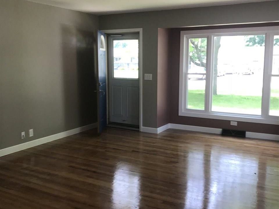 2nd image of 6401 Cranston Pl