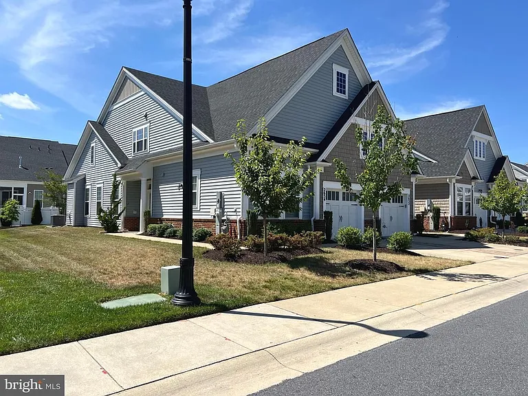 2634 Dragon Fly Way — Photo 1