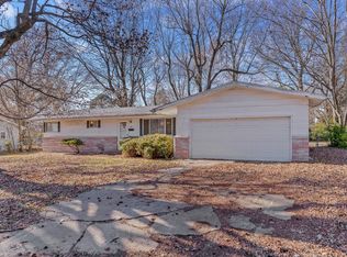 1605 S Link Ave, Springfield, MO 65804
