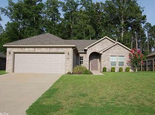 1864 Abbey Ln, Benton, AR 72015