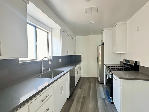 3rd image of 244 N Almont Dr APT 4