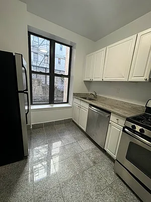 Rented by BRICK & GALO REALTY CORP | media 2