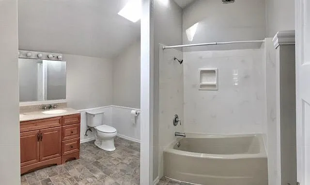175 1st Ave NW — Photo 7