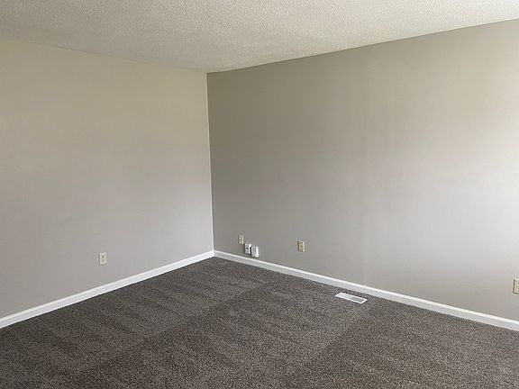 2nd image of 3531 Jerome Ct