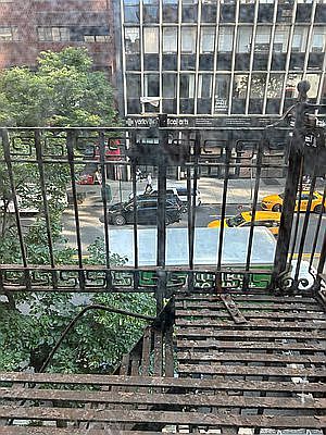 2nd image of 215 E 86th St APT 3W