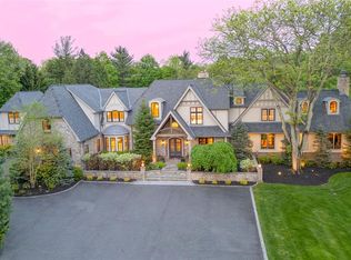 146 Chestnut Ridge Rd, Saddle River, NJ 07458