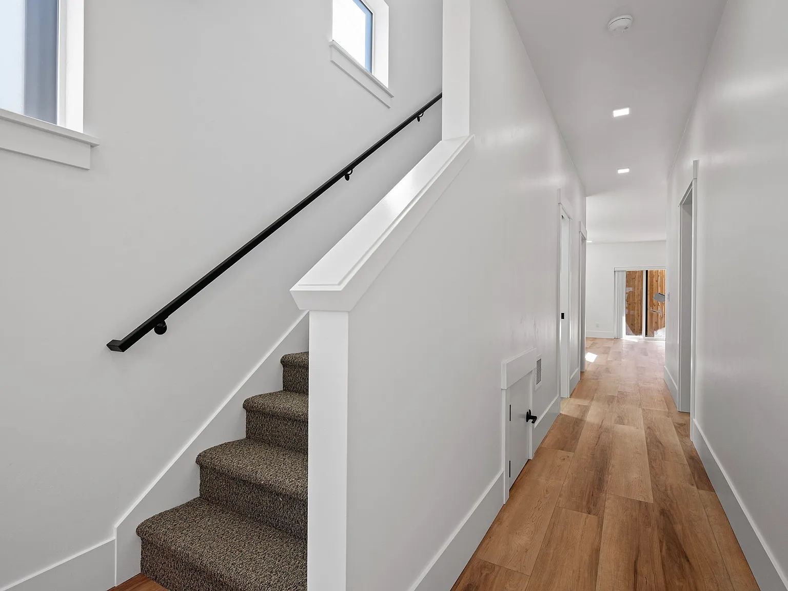 1592 Walnut Alley - 1 — Photo 2