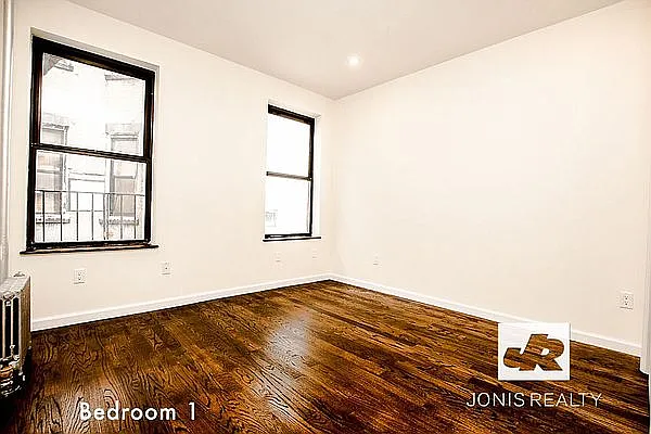 Rented by Jonis Realty | media 12