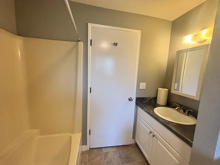 3550-3554 SW Beaverton Hillsdale Hwy — Photo 8