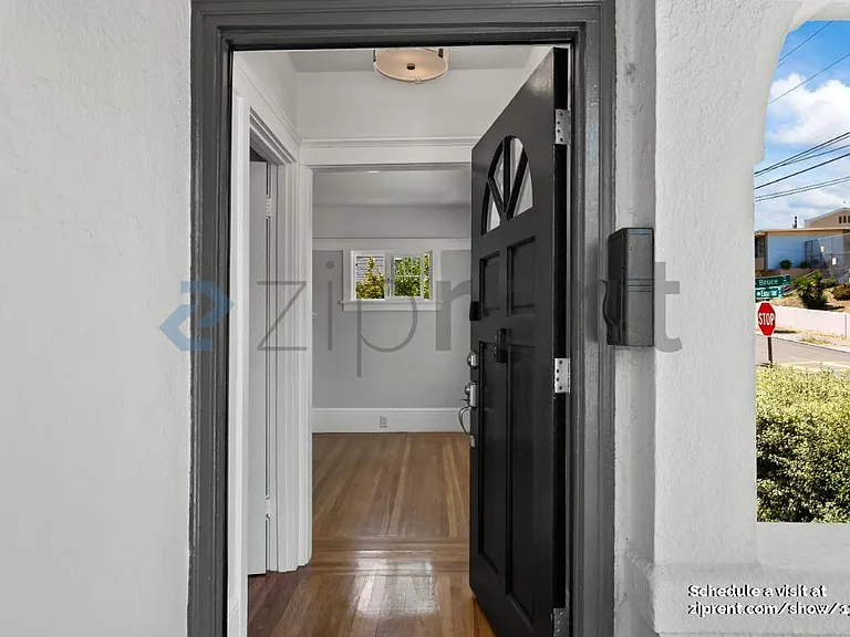 1401 Excelsior Ave — Photo 3