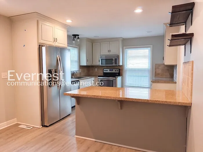 9236 Switzer St — Photo 4