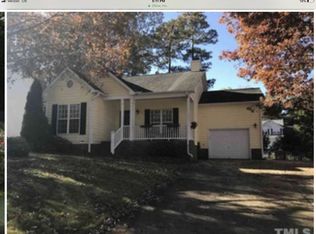 200 Harvester Dr, Holly Springs, NC 27540