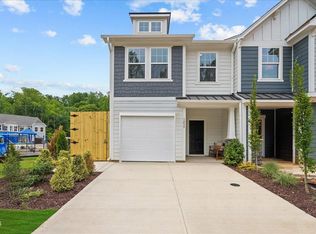 1293 Hammond Dr, Mebane, NC 27302