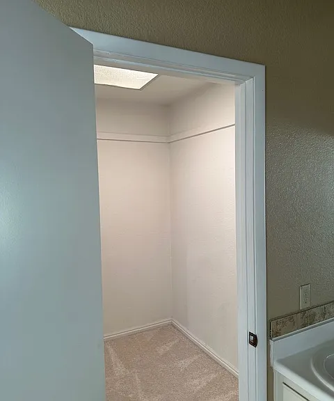 7095 Shadow Crest Dr — Photo 16