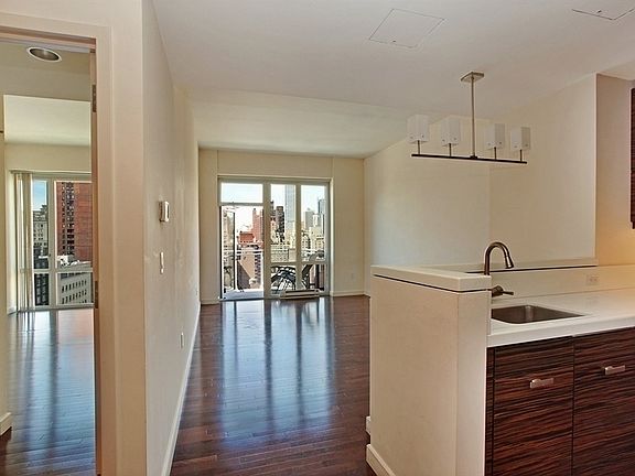 2nd image of 225 E 34th St APT 12D
