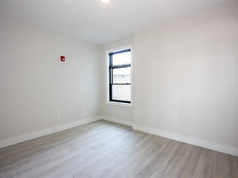 141 Newark Ave #5 — Photo 7