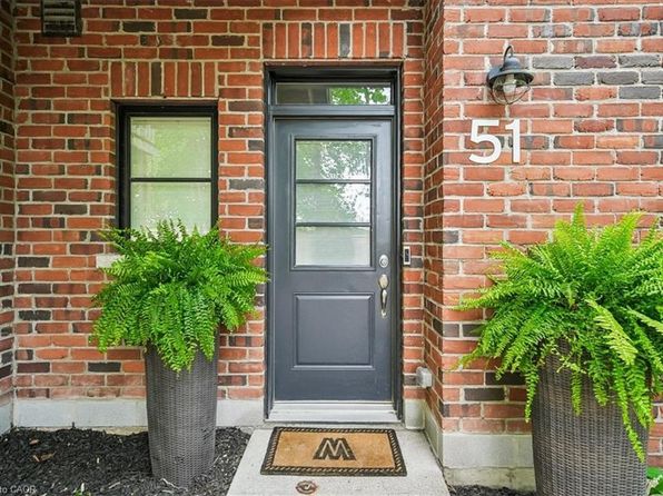 70 Plains Rd W #51, Burlington, ON L7T 0B6