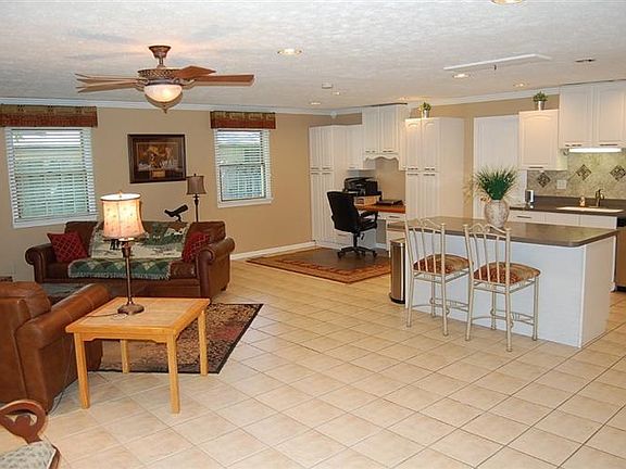 3rd image of 9710 Rose Arbor Dr