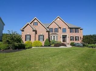 6620 Karra Ct, Center Valley, PA 18034