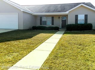 12312 S Pointe Dr, Moundville, AL 35474