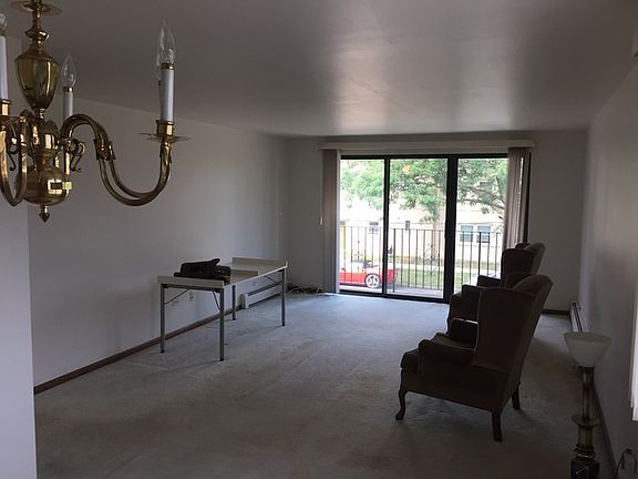 2nd image of 3821 N Narragansett Ave APT 2E